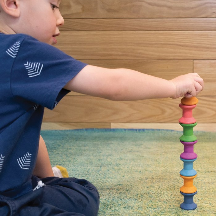 Alternate Image #1 of Rainbow Wood Loose Spools - 21 Pieces