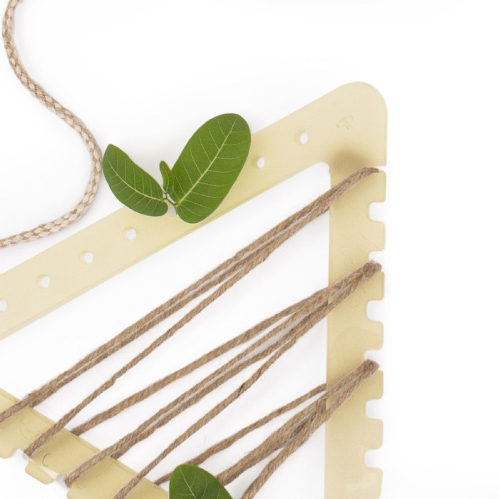 Alternate Image #1 of Discovery Weaving Frames