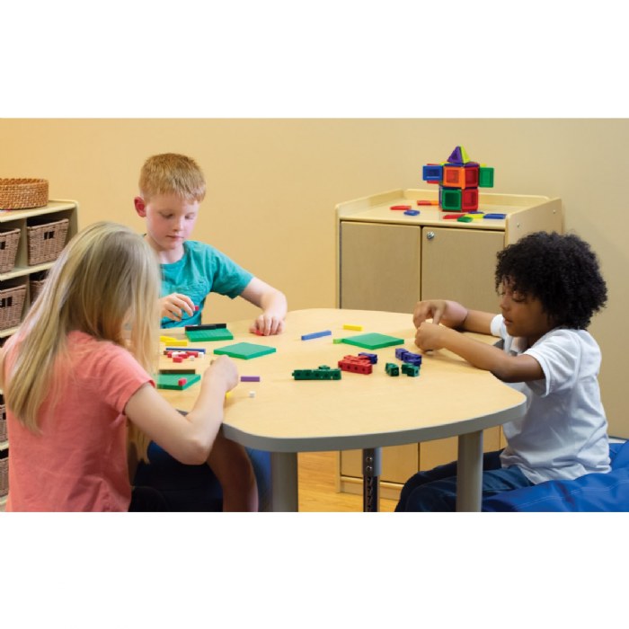 Alternate Image #1 of Elementary Math Kit