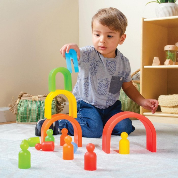 Alternate Image #1 of Discovery People - Rainbow - 16 Pieces