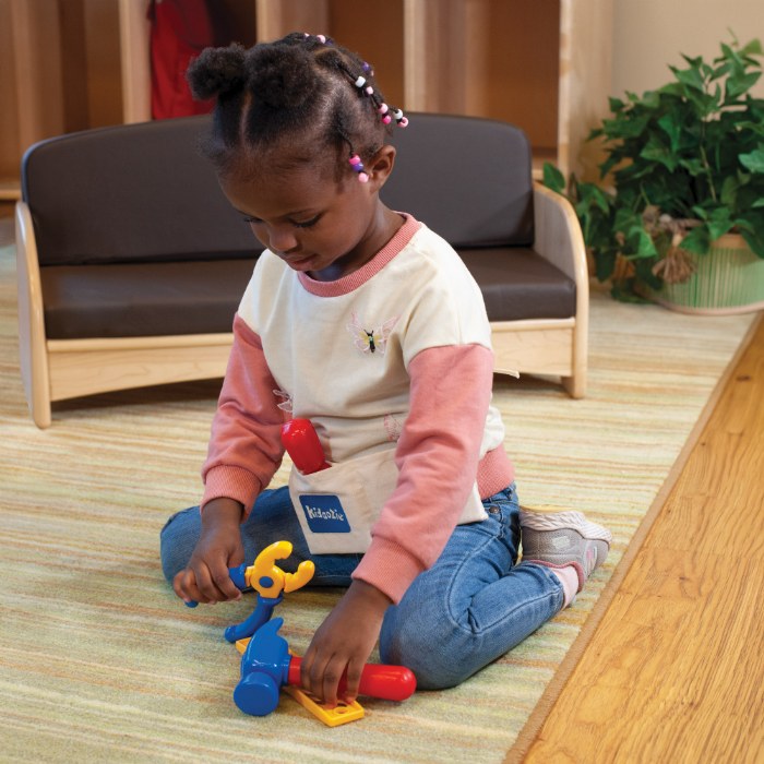 Alternate Image #1 of Little Builder Tool Belt with Accessories