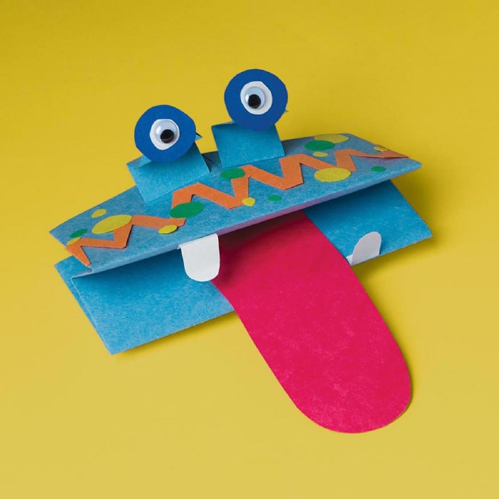 Alternate Image #1 of Sunworks 12" x 18" Construction Paper Assorted Pack - 700 Sheets