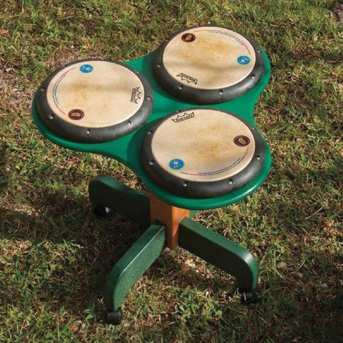 Alternate Image #1 of TriPPPle Play with Casters - Green/Cedar
