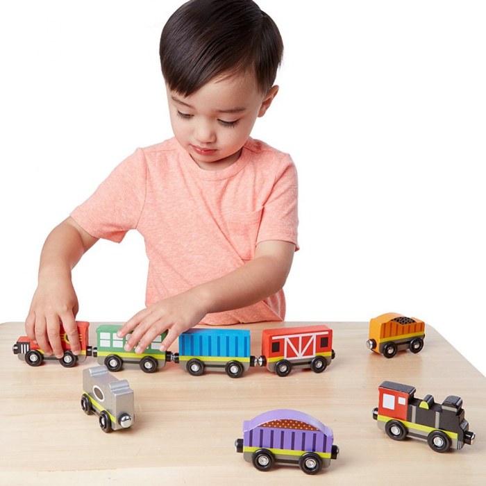 Primary Image of Wooden Magnetic Train Cars - 8 Pieces