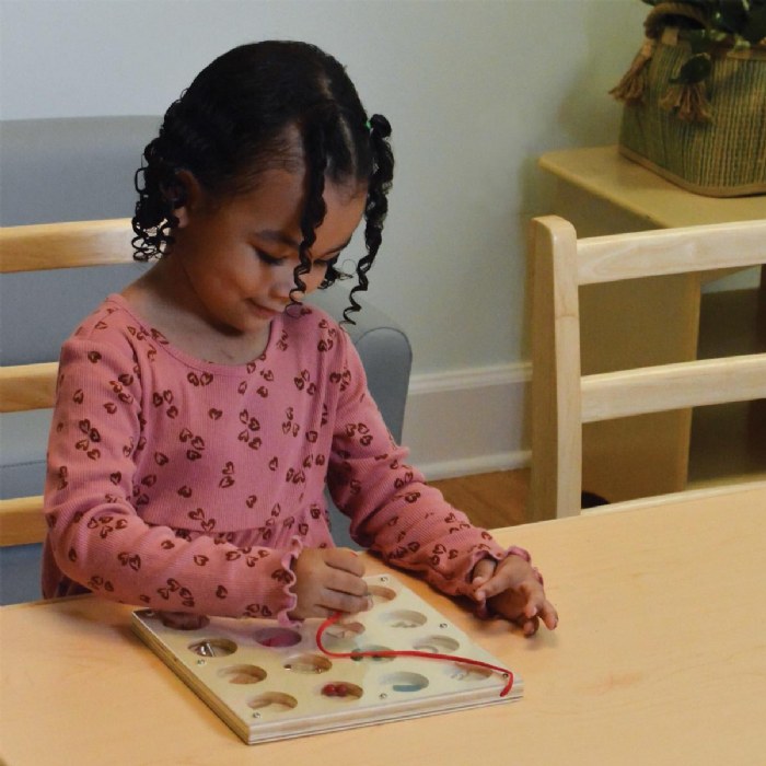 Alternate Image #1 of Magnetic Discovery Board