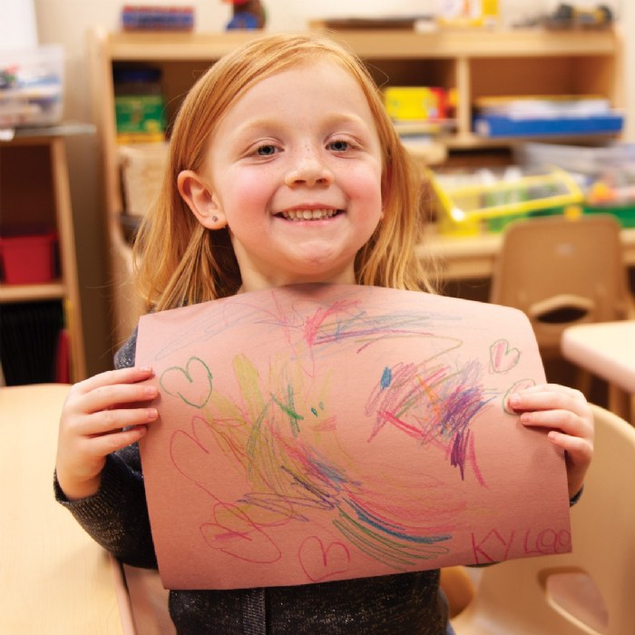 Alternate Image #1 of Large Crayons Class Pack - 400 Per Box