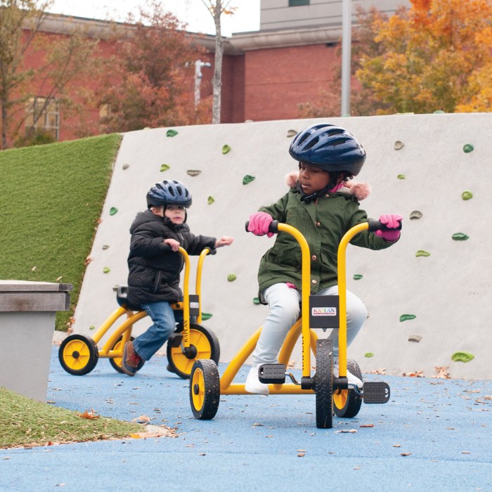Alternate Image #1 of Kaplan 12" Get Movin' Trike