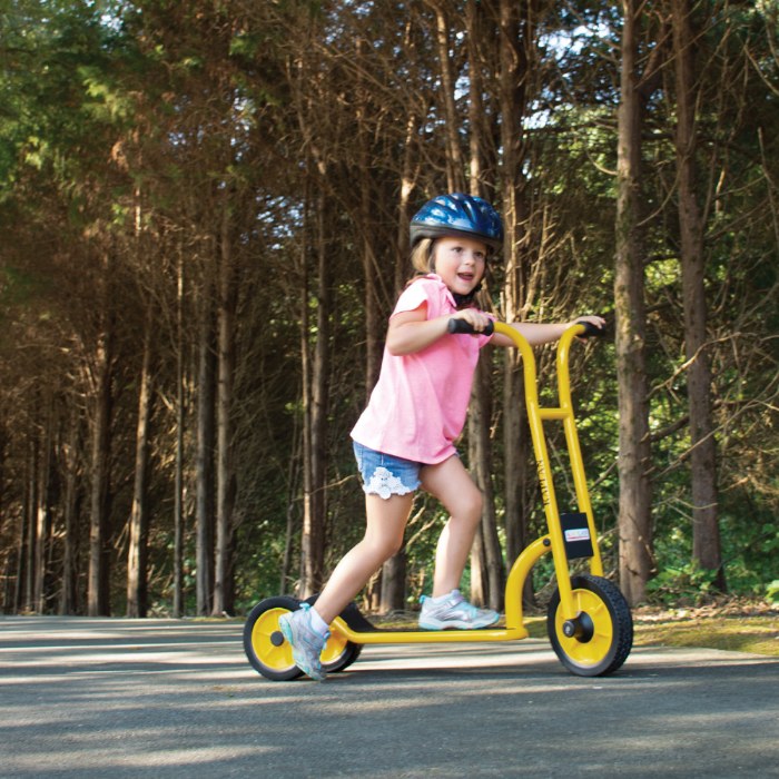 Alternate Image #1 of Smooth Rider 3-Wheel Scooter - Yellow