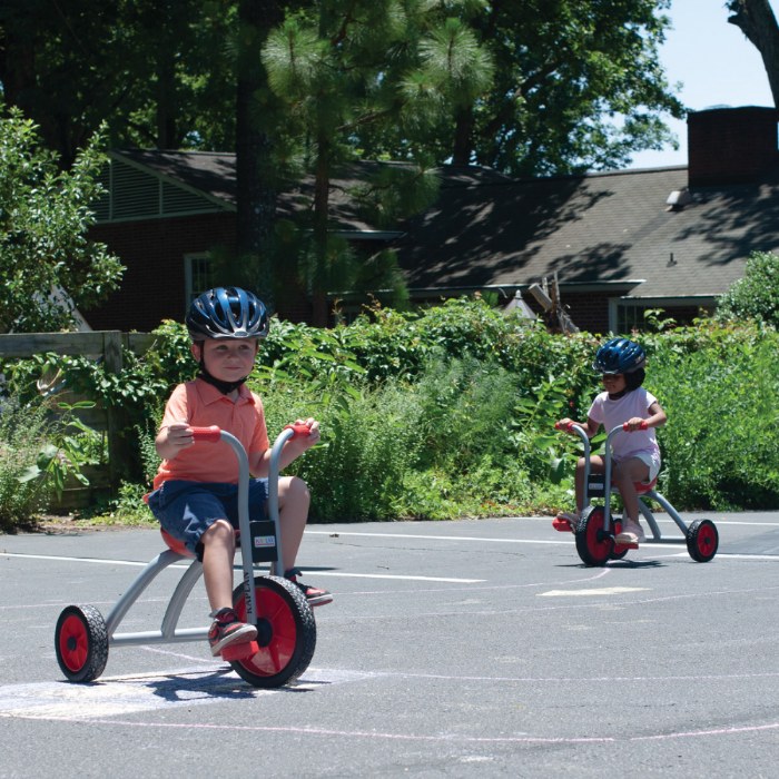 Alternate Image #1 of Kaplan Pedal Trike - Red/Silver - Single