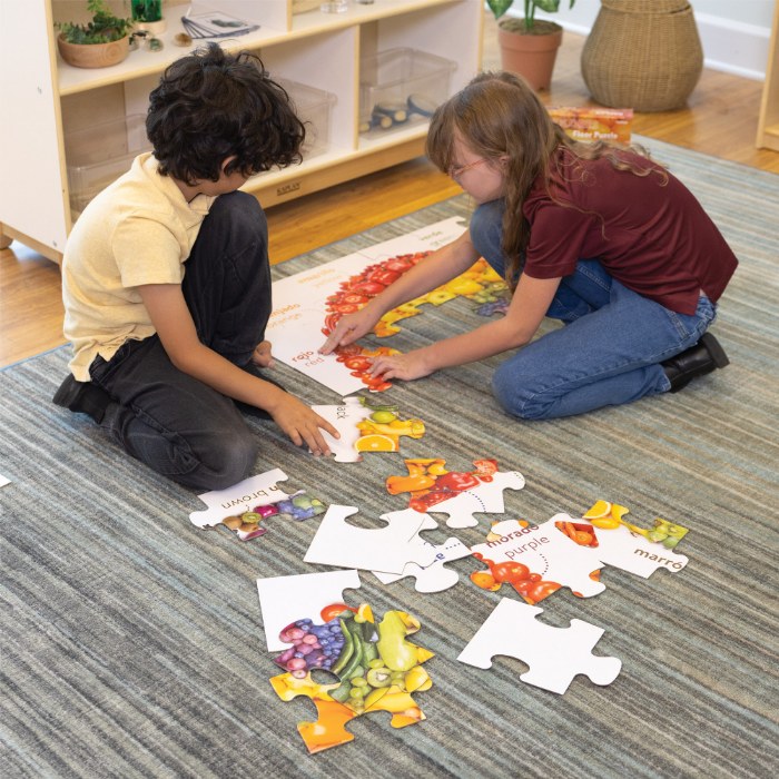 Alternate Image #1 of Colors - Los Colores - Bilingual Floor Puzzle - 24 Pieces