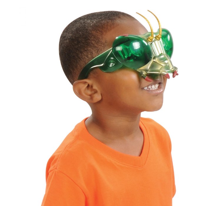 Alternate Image #1 of Buzzerks&reg; Set of 2 - Praying Mantis & Ant