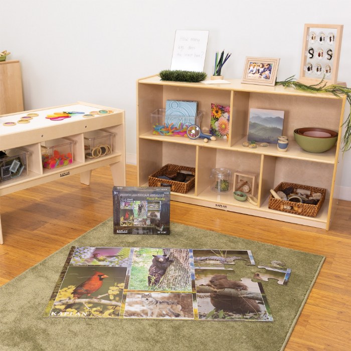 Alternate Image #1 of North American Animals Floor Puzzle - 24 Pieces