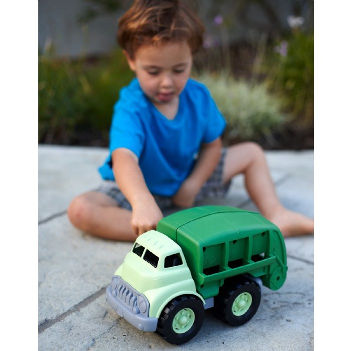 Alternate Image #1 of Eco-Friendly Recycling Truck