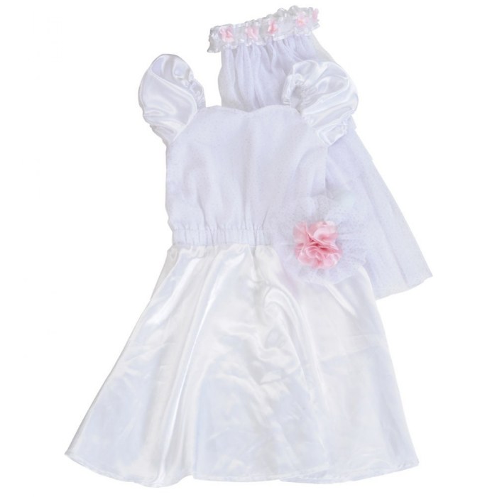 Alternate Image #1 of Pretend Play Dress-Up Trunk - 20 Pieces