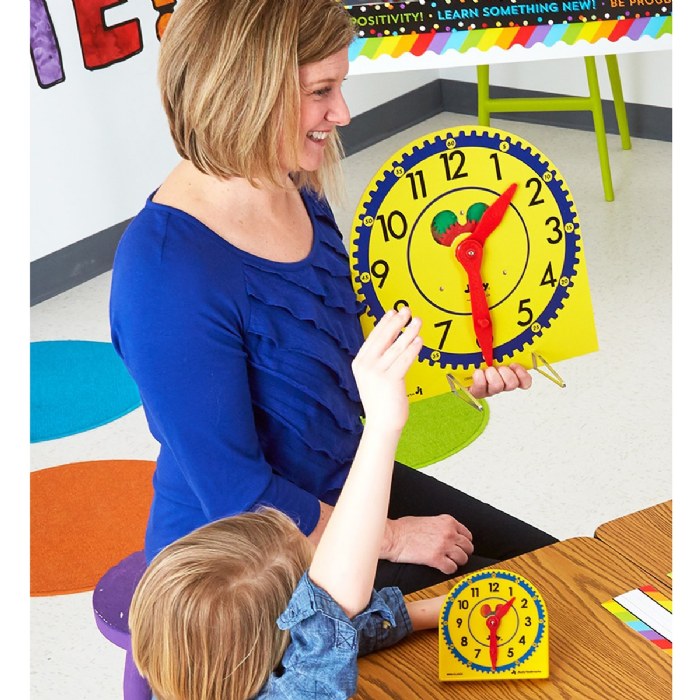 Alternate Image #1 of Original Judy Clock