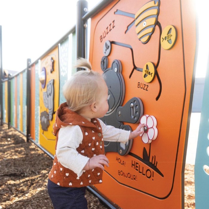 Primary Image of Bear Activity Fence Mount