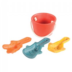 18 months & up. Whether it's a beach day or exploring in a sand table, these eco-friendly tools bring the fun! This sturdy set includes a pail and three sea-animal inspired scoops with wide grips to encourage sand play. The back of each tool and the bottom of the pail are textured to create stamps in the sand.