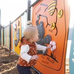 Image of Bear Acitivity Fence Mount