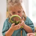 Alternate Thumbnail #4 of Handheld Magnifying Glass