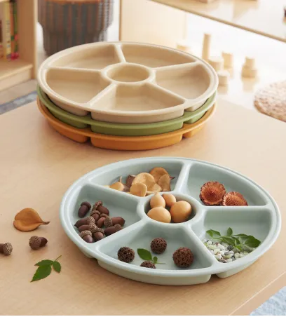Small objects in sorting trays